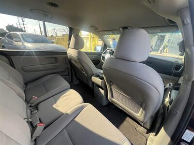 2018 Kia Sedona LX - Photo 11 - Inglewood, CA 90304