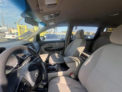 2018 Kia Sedona LX - Photo 8 - Inglewood, CA 90304