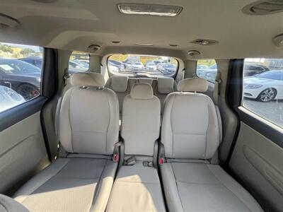 2018 Kia Sedona LX - Photo 23 - Inglewood, CA 90304