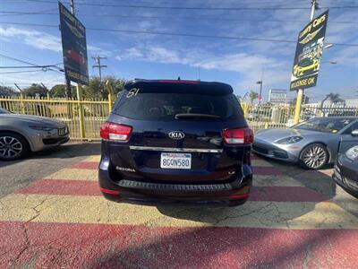 2018 Kia Sedona LX - Photo 6 - Inglewood, CA 90304