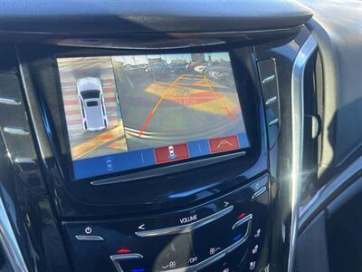 2018 Cadillac Escalade Luxury - Photo 12 - Inglewood, CA 90304