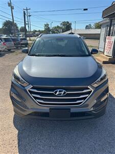 2017 Hyundai TUCSON SE   - Photo 2 - Savannah, TN 38372-9999