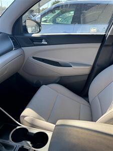 2017 Hyundai TUCSON SE   - Photo 12 - Savannah, TN 38372-9999