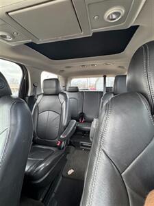 2014 GMC Acadia SLT-1   - Photo 17 - Savannah, TN 38372-9999