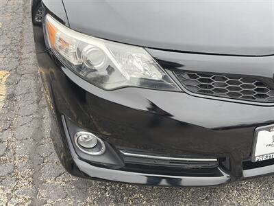 2013 Toyota Camry SE   - Photo 17 - East Dundee, IL 60118