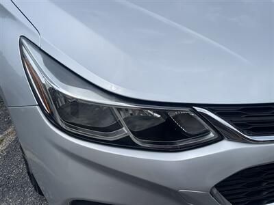 2018 Chevrolet Cruze LS - Photo 17 - East Dundee, IL 60118