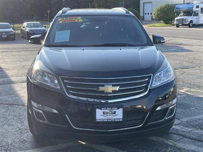 2016 Chevrolet Traverse LT - Photo 2 - East Dundee, IL 60118
