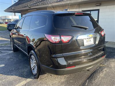 2016 Chevrolet Traverse LT - Photo 7 - East Dundee, IL 60118