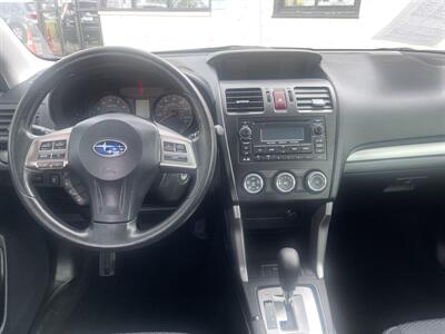 2015 Subaru Forester 2.5i - Photo 13 - East Dundee, IL 60118