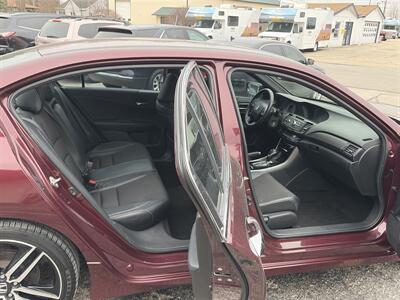 2016 Honda Accord Sport - Photo 8 - East Dundee, IL 60118