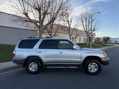 2001 Toyota 4Runner SR5  V6 Timing Belt Has Been Changed - Photo 2 - Irvine, CA 92614