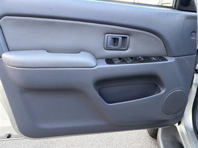 2000 Toyota 4Runner SR5 V6  With New Timing Belt And Water Pump - Photo 14 - Irvine, CA 92614