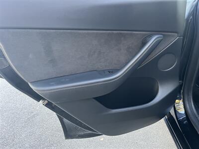 2021 Tesla Model Y Performance AWD  Dual Motor With Navigation, Back Up Camera And Leather - Photo 27 - Irvine, CA 92614