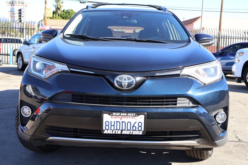 2018 Toyota RAV4 XLE - Photo 6 - Arleta, CA 91331