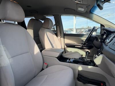 2015 Kia Sedona EX *ONE OWNER, NO ACCIDENTS* - Photo 19 - Edmonton, AB T5S 1R1