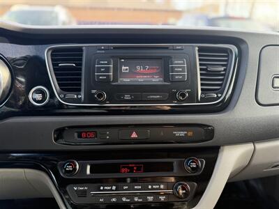 2015 Kia Sedona EX *ONE OWNER, NO ACCIDENTS* - Photo 10 - Edmonton, AB T5S 1R1