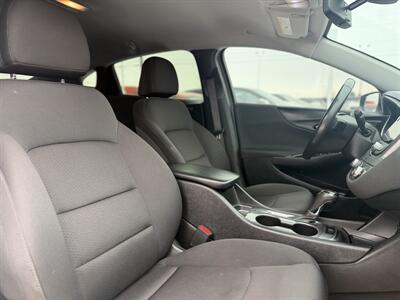 2019 Chevrolet Malibu RS   - Photo 14 - Edmonton, AB T5S 1R1