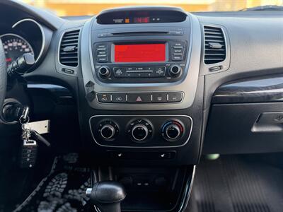 2014 Kia Sorento LX *NO ACCIDENTS, ONE OWNER* - Photo 16 - Edmonton, AB T5S 1R1