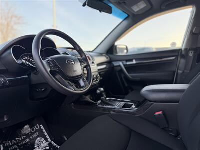 2014 Kia Sorento LX *NO ACCIDENTS, ONE OWNER* - Photo 9 - Edmonton, AB T5S 1R1