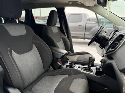 2018 Jeep Cherokee Sport Altitude *ONE OWNER*   - Photo 12 - Edmonton, AB T5S 1R1