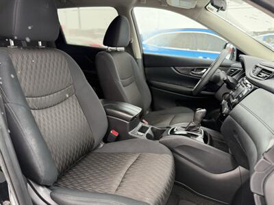 2017 Nissan Rogue SV *NO ACCIDENTS* - Photo 14 - Edmonton, AB T5S 1R1