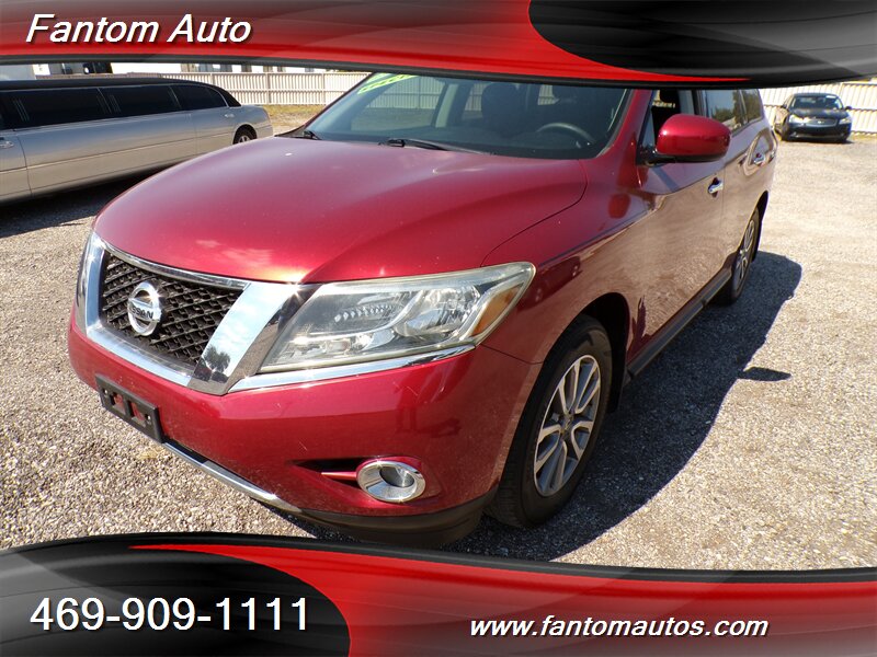 2015 Nissan Pathfinder SV  