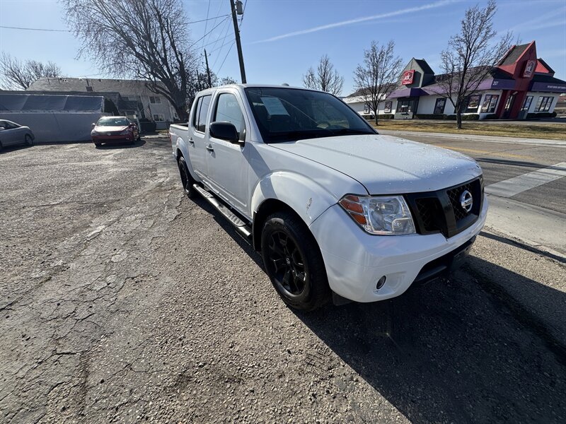 2018 Nissan Frontier SV - Photo 2 - Meridian, ID 83642
