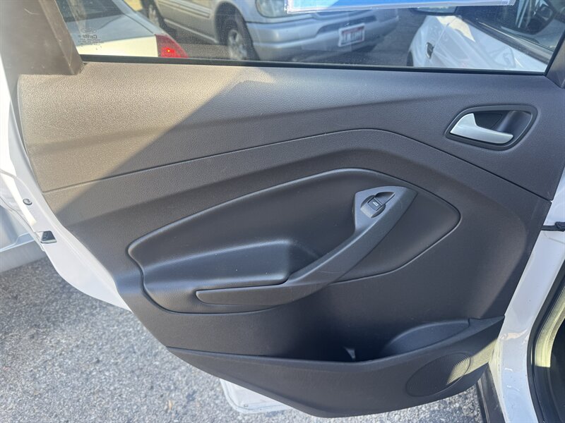 2019 Ford Escape S - Photo 9 - Meridian, ID 83642