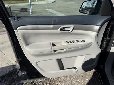 2008 Saturn Outlook XE   - Photo 10 - Meridian, ID 83642