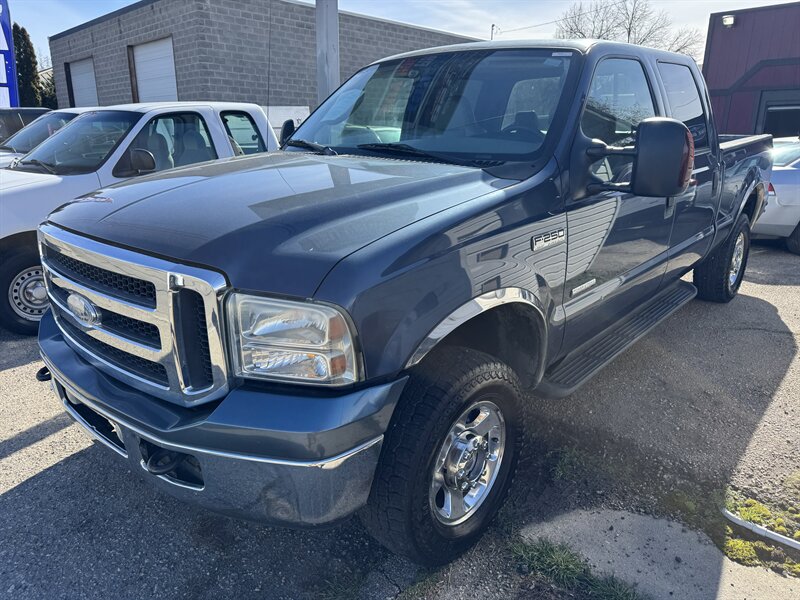 2005 Ford F-250 Super Duty Lariat 4dr Crew Cab Lariat   - Photo 1 - Meridian, ID 83642