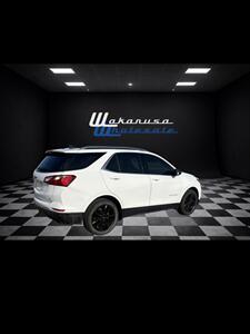 2020 Chevrolet Equinox LT - Photo 2 - Topeka, KS 66619