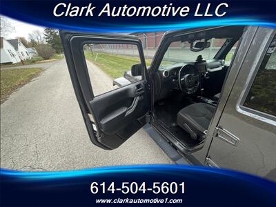2018 Jeep Wrangler JK Unlimited Sahara   - Photo 9 - Plain City, OH 43064