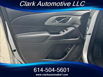 2019 Chevrolet Traverse LT Cloth   - Photo 9 - Plain City, OH 43064