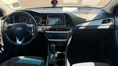2018 Hyundai SONATA SEL   - Photo 9 - Phoenix, AZ 85008