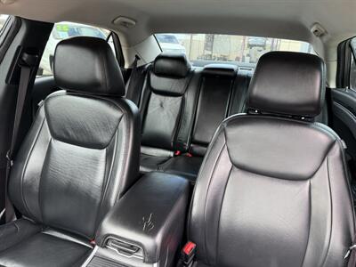 2017 Chrysler 300 Limited - Photo 9 - Phoenix, AZ 85008