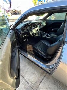 2018 Dodge Challenger SXT   - Photo 9 - Phoenix, AZ 85008
