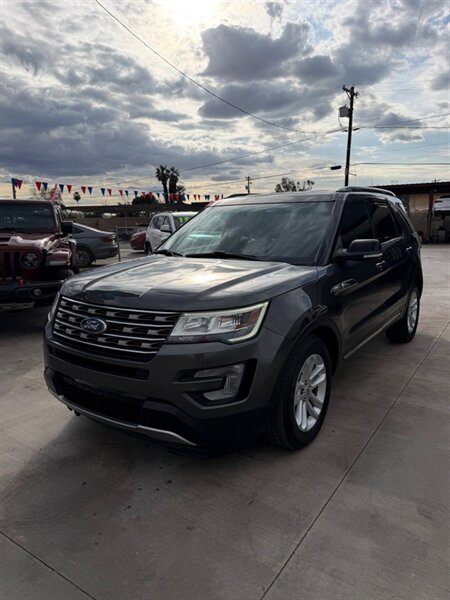 2016 Ford Explorer XLT   - Photo 1 - Phoenix, AZ 85008