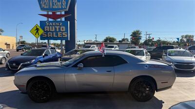 2015 Dodge Challenger SXT   - Photo 5 - Phoenix, AZ 85008