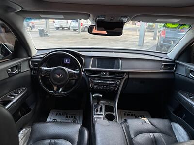 2016 Kia Optima EX   - Photo 6 - Tucson, AZ 85705