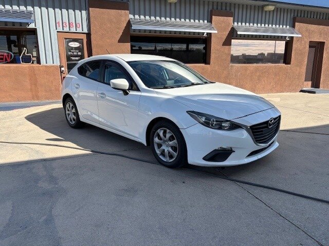 2015 Mazda Mazda3 Hatchback i Sport  