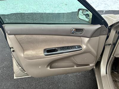 2006 Toyota Camry Standard - Photo 5 - Winchester, VA 22601