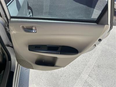 2011 Subaru Impreza 2.5i   - Photo 12 - Winchester, VA 22601