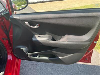2010 Honda Fit Sport   - Photo 17 - Winchester, VA 22601