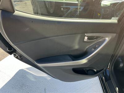 2012 Hyundai ELANTRA GLS   - Photo 14 - Winchester, VA 22601