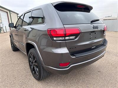 2018 Jeep Grand Cherokee Altitude   - Photo 2 - Amarillo, TX 79109