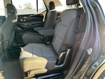 2020 Chevrolet Traverse LT Cloth   - Photo 6 - Amarillo, TX 79109