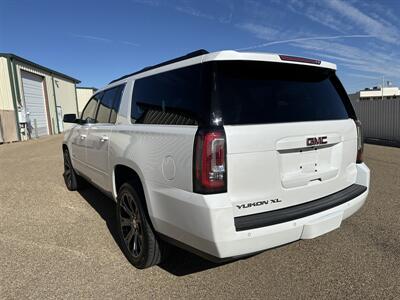 2016 GMC Yukon XL SLT   - Photo 2 - Amarillo, TX 79109