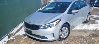 2017 Kia Forte LX   - Photo 3 - Englewood, CO 80110
