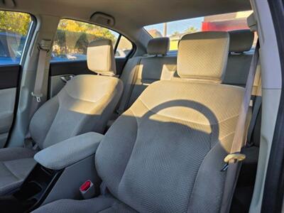 2012 Honda Civic Hybrid Sedan 4D   - Photo 12 - Sacramento, CA 95821