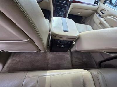 2011 Cadillac Escalade Hybrid Hybrid Sport Utility 4D   - Photo 23 - Sacramento, CA 95821